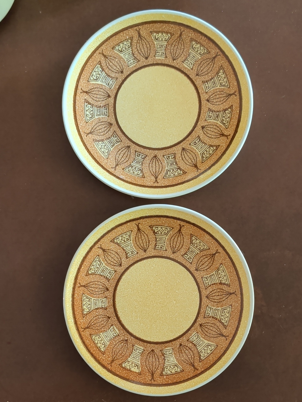 Atomic Onion Honey Gold Mid-century Modern Plates Ironstone Vintage